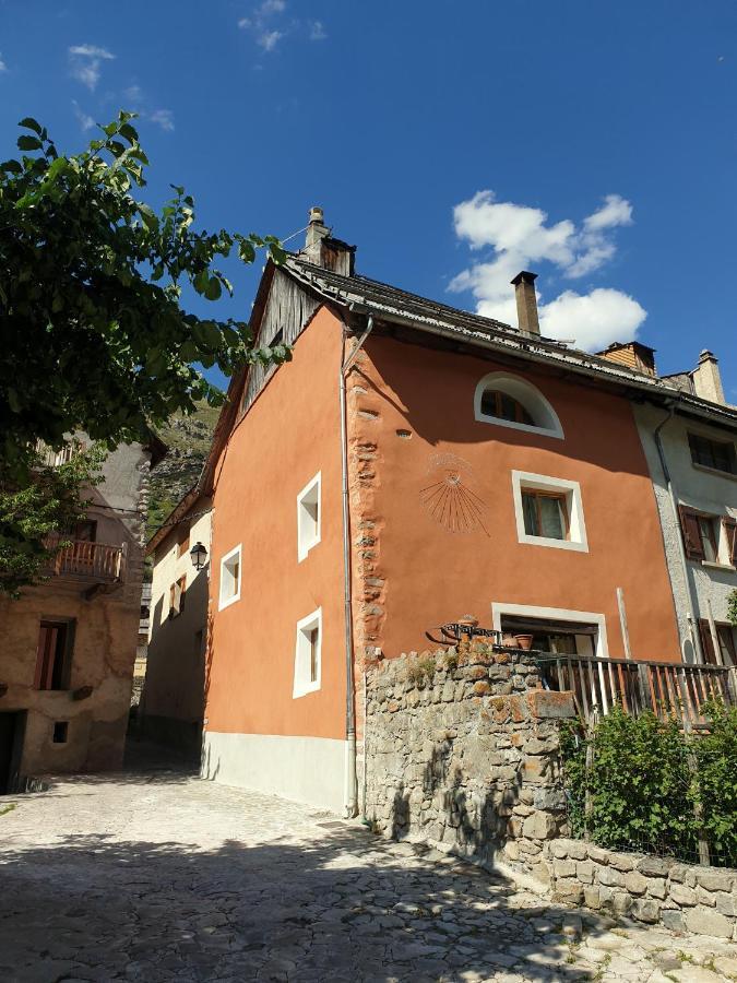 La Maison Basse Saint-Dalmas-le-Selvage 外观 照片