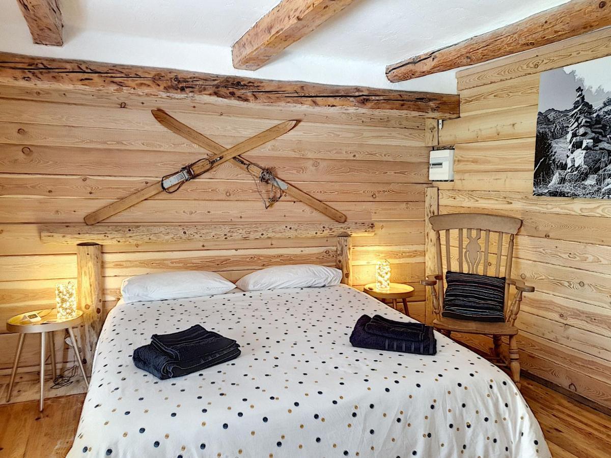 La Maison Basse Saint-Dalmas-le-Selvage 外观 照片
