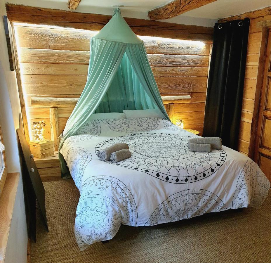 La Maison Basse Saint-Dalmas-le-Selvage 外观 照片